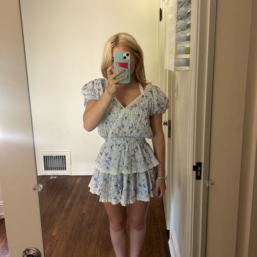 Super cute floral mini dress